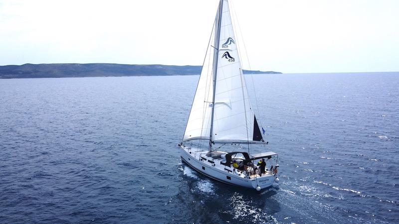 Book yachts online - sailboat - Hanse 458 - Melusine - rent