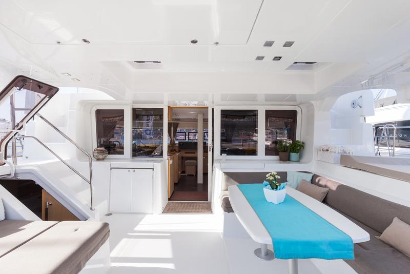 Book yachts online - catamaran - Lagoon 52 - Kepi - rent