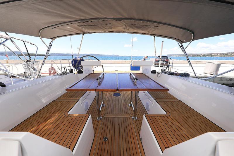 Book yachts online - sailboat - Bavaria C45 Style - Katharina - rent
