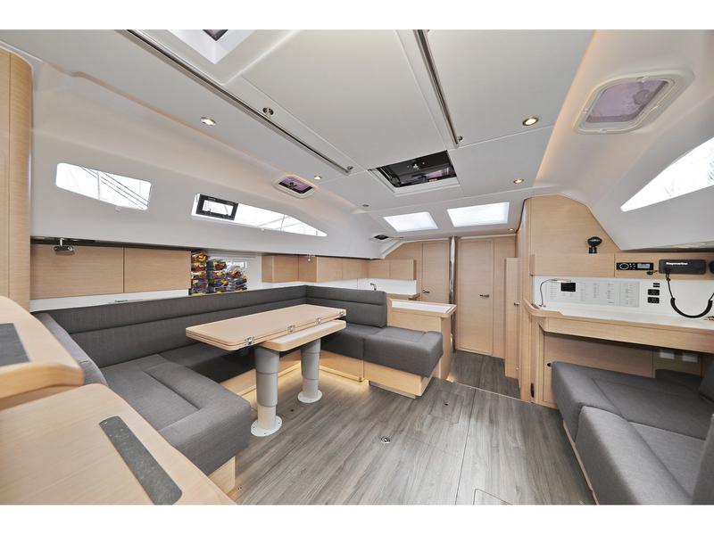 Book yachts online - sailboat - Elan  50 Impression - Abena - rent