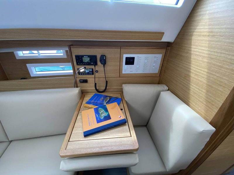Book yachts online - sailboat - Elan Impression 40.1 - Eliana - rent