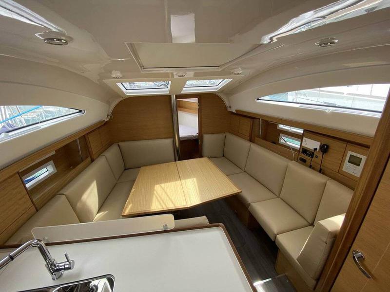 Book yachts online - sailboat - Elan Impression 40.1 - Eliana - rent