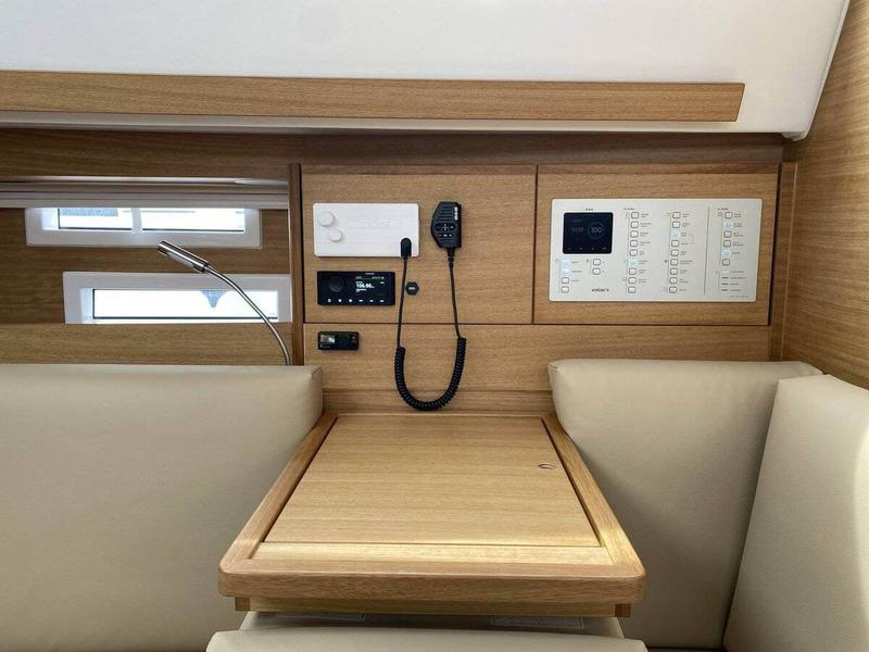 Book yachts online - sailboat - Elan Impression 40.1 - Eliana - rent