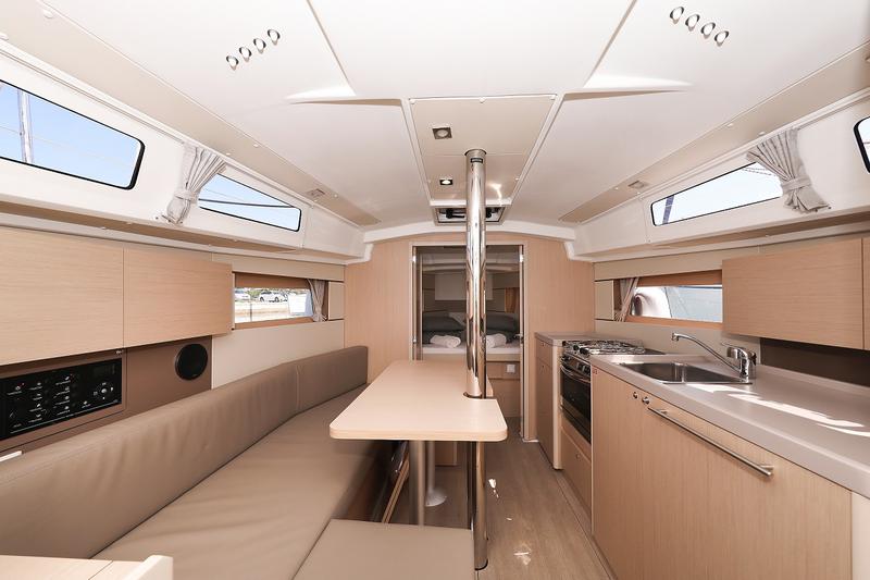Book yachts online - sailboat - Oceanis 35.1 - Aris - rent
