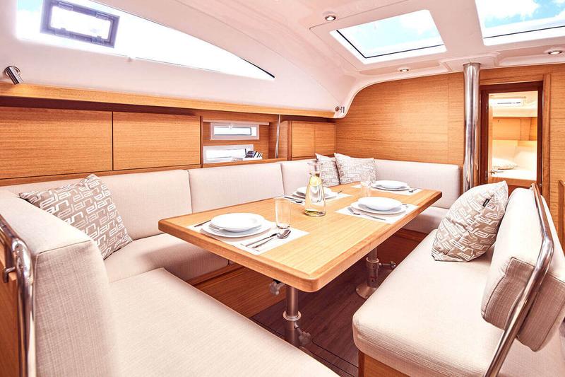 Book yachts online - sailboat - Elan 45.1 Impression - Moon Pearl - rent