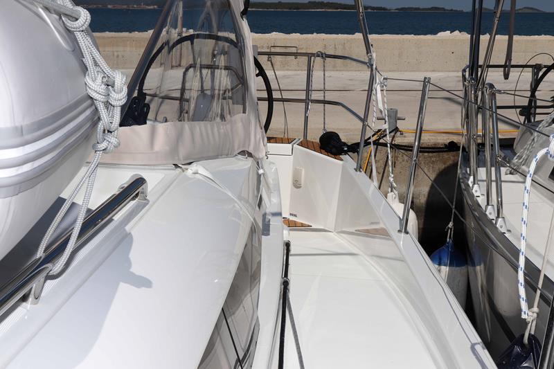 Book yachts online - sailboat - Sun Odyssey 440 - Ana   - rent