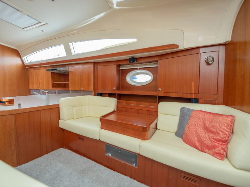 Book yachts online - sailboat - Elan 514 Impression - Maja 07   - rent
