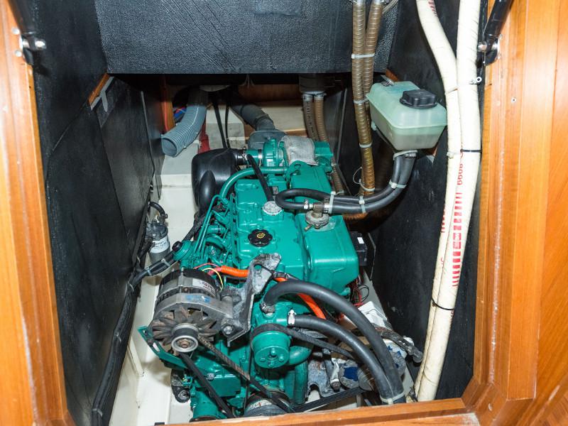 Book yachts online - sailboat - Elan 514 Impression - Maja 07   - rent