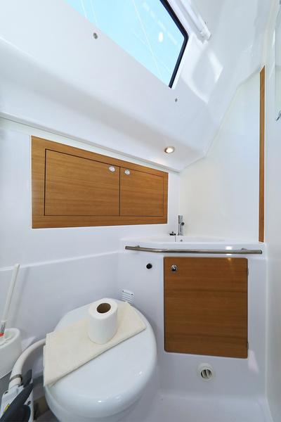 Book yachts online - sailboat - Elan 45.1 Impression 3 cabins 2 heads - Urshy - rent