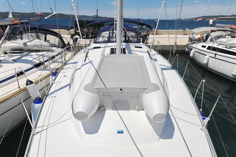 Book yachts online - sailboat - Bavaria Cruiser 46 - Summer Jazz - rent