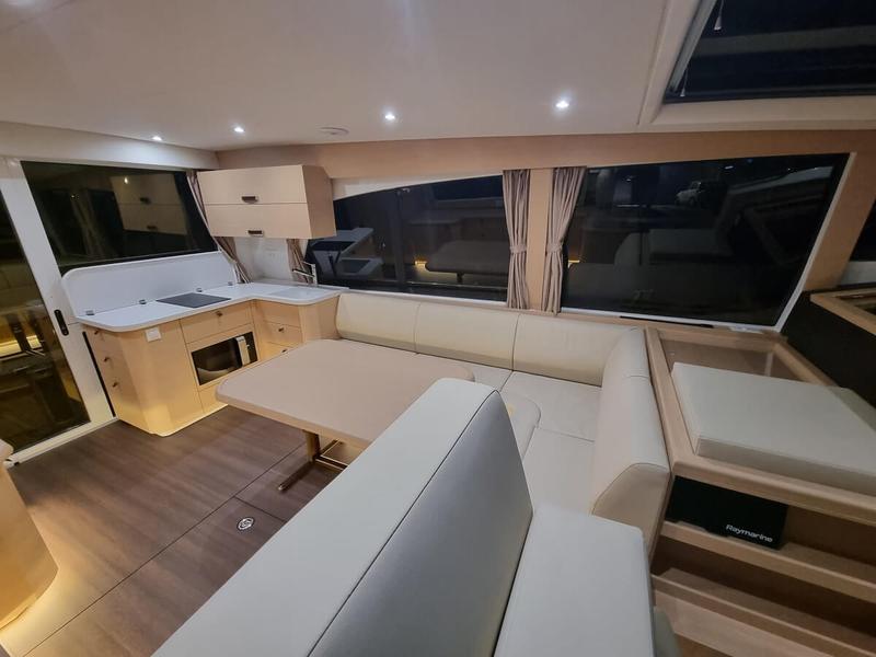 Book yachts online - motorboat - Greenline 40 - D&amp;D - rent