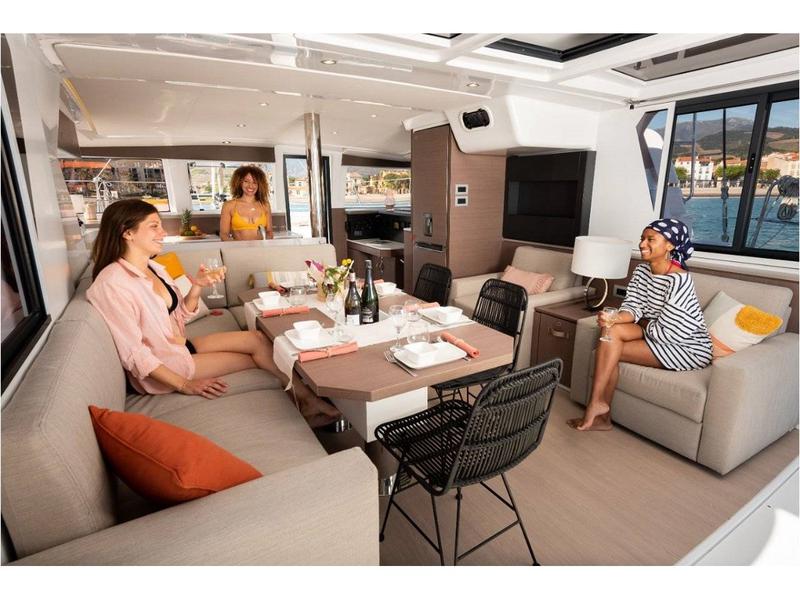 Book yachts online - catamaran - Bali 4.2 - Supernova - rent