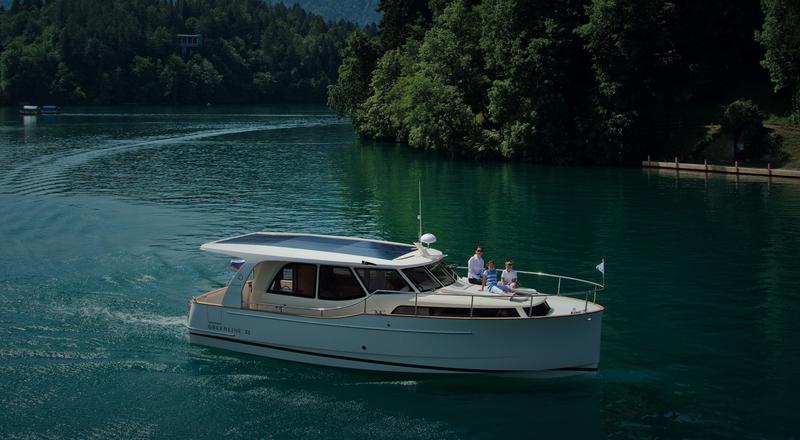 Book yachts online - motorboat - Greenline 33 - Mozart - rent