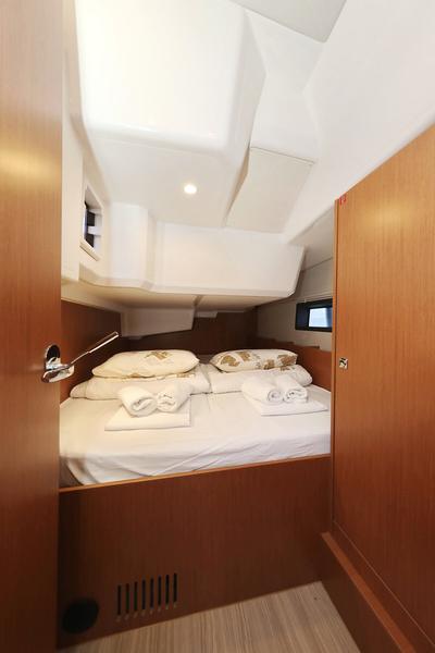 Book yachts online - sailboat - Bavaria C38 - WioSam - rent