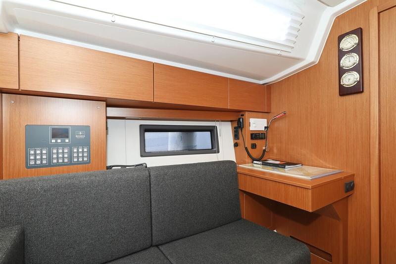 Book yachts online - sailboat - Bavaria C38 - WioSam - rent