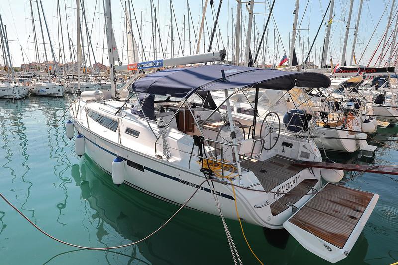Book yachts online - sailboat - Bavaria Cruiser 41 - Hemonaty - rent