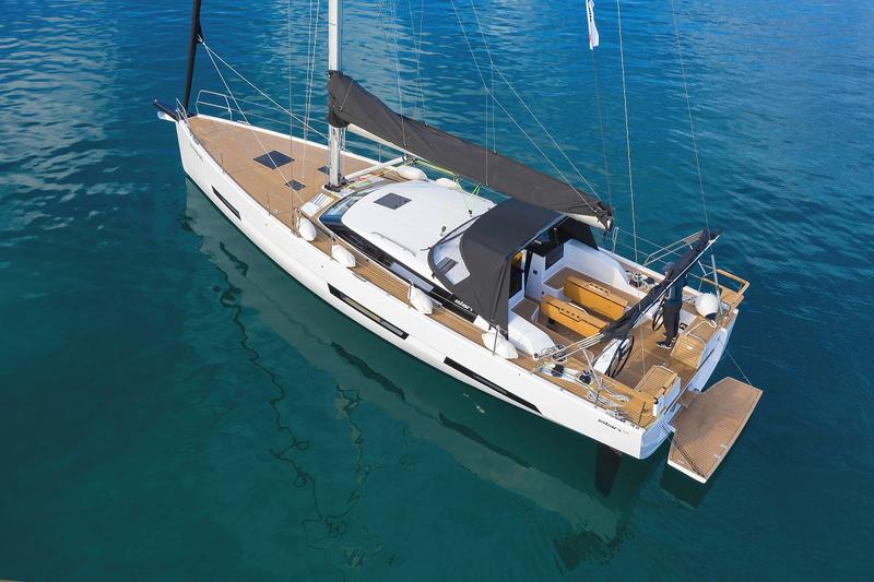 Book yachts online - sailboat - Elan GT 6 Porsche Design 50 feet with AC and Generator - Revolution - rent