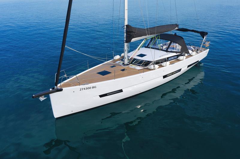 Book yachts online - sailboat - Elan GT 6 Porsche Design 50 feet with AC and Generator - Revolution - rent