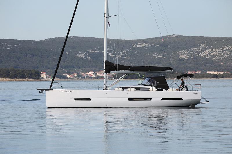Book yachts online - sailboat - Elan GT 6 Porsche Design 50 feet with AC and Generator - Revolution - rent