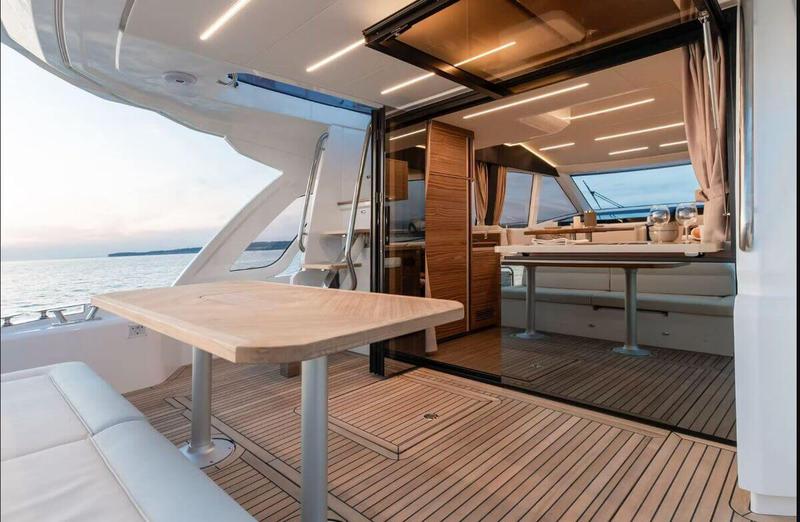 Book yachts online - motorboat - Greenline 45 Fly - Chili - rent