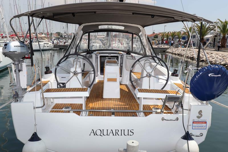 Book yachts online - sailboat - Oceanis 35.1 - Aquarius  - rent