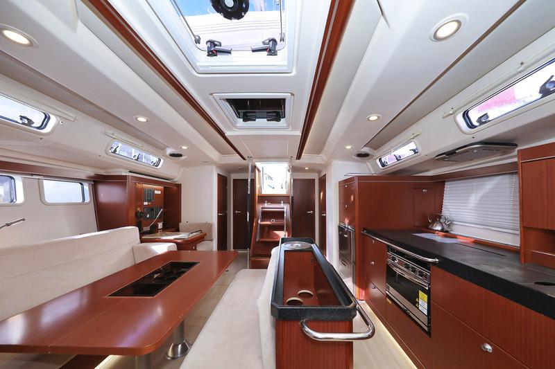 Book yachts online - sailboat - Hanse 505 - Nala - rent