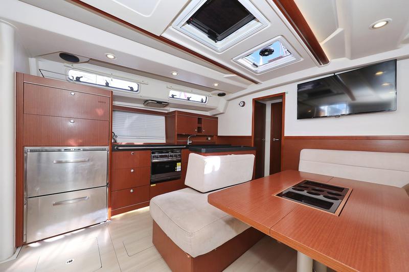 Book yachts online - sailboat - Hanse 505 - Nala - rent