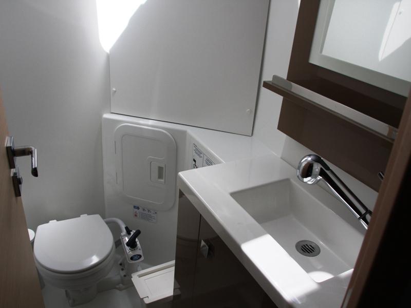 Book yachts online - catamaran - Lucia 40 - Sky Maria - rent