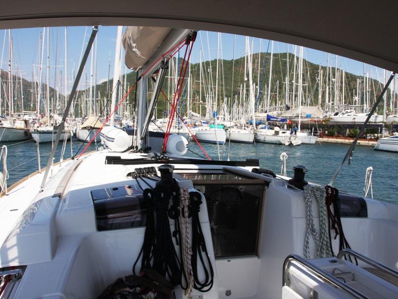 Book yachts online - sailboat - Sun Odyssey 439 - Code - rent