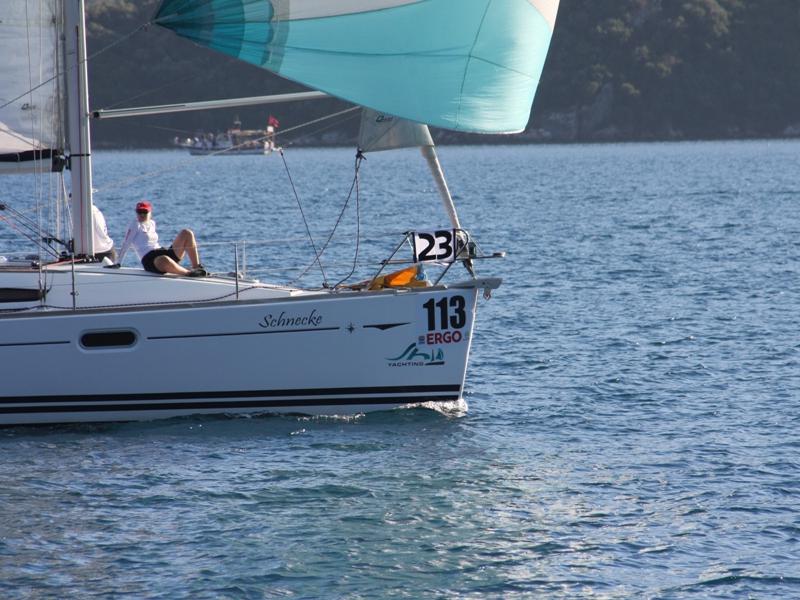 Book yachts online - sailboat - Sun Odyssey 36i - Schnecke - rent