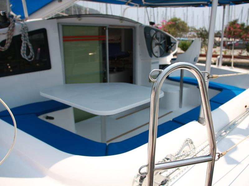 Book yachts online - catamaran - Athena 38 - Andromeda 1 - rent