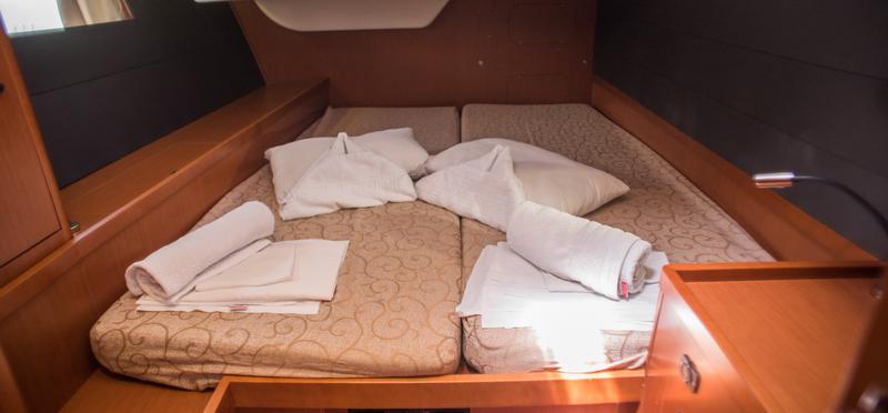 Book yachts online - sailboat - Oceanis 48 - ORESTES - rent