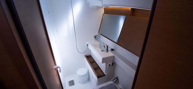 Book yachts online - sailboat - Sun Odyssey 490 - MARINA GEN.+A.C. - rent