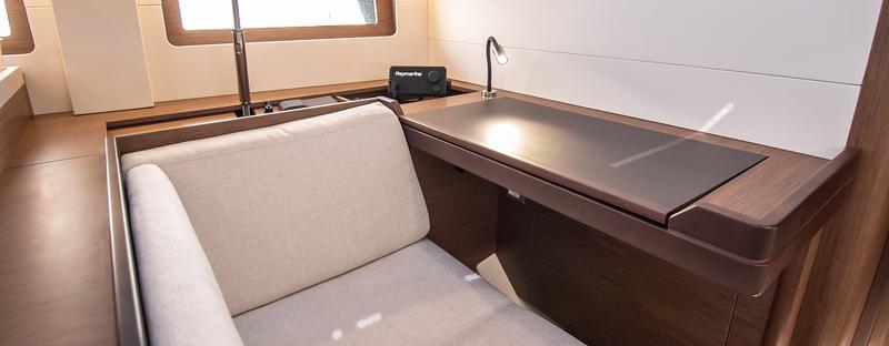 Book yachts online - sailboat - Oceanis 51.1 - THEODORA GEN.+A.C. - rent