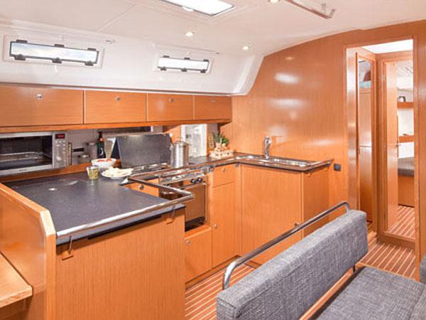Book yachts online - sailboat - Bavaria Cruiser 50 - Fija - rent