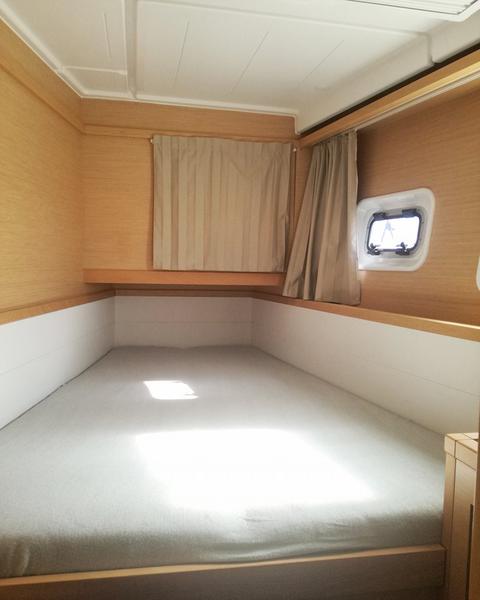 Book yachts online - catamaran - Lagoon 39 - Deep Blue - rent