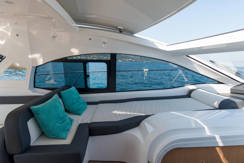 Book yachts online - motorboat - Bavaria SR41 - Sandy I  - rent