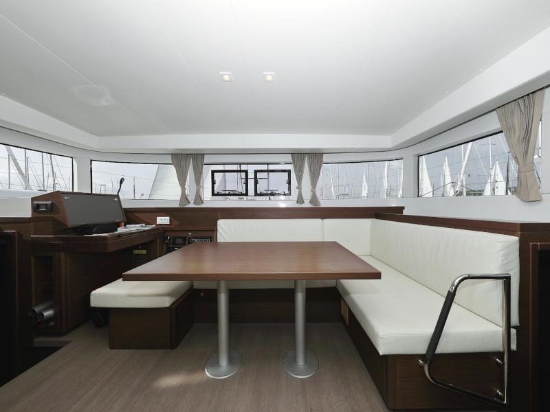 Book yachts online - catamaran - Lagoon 40 - MARI - rent