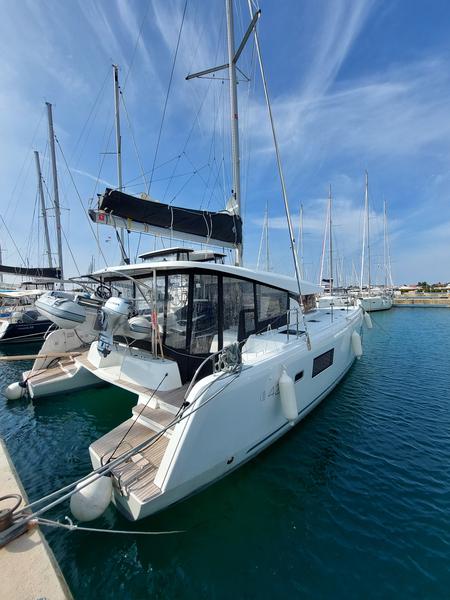Book yachts online - catamaran - Lagoon 42 - DALMATIA SUNRISE  - rent
