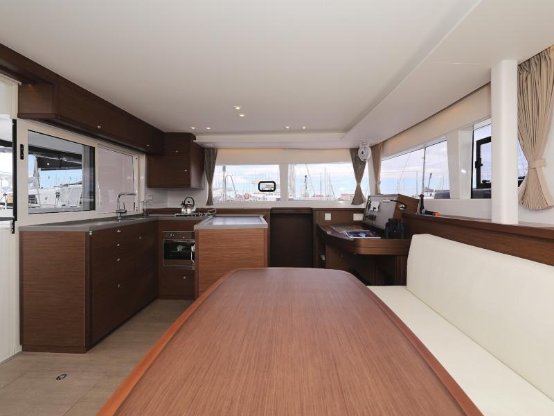 Book yachts online - catamaran - Lagoon 450 - OASIS - rent