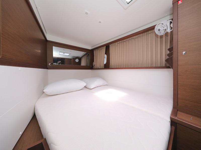 Book yachts online - catamaran - Lagoon 450 - OASIS - rent
