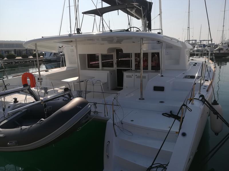 Book yachts online - catamaran - Lagoon 450 F - MUST HAVE - rent