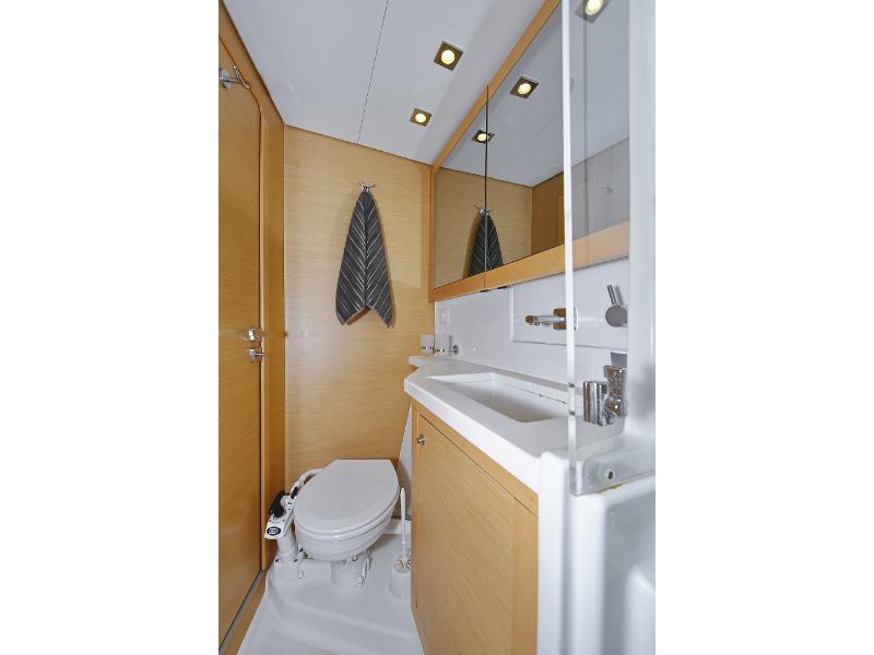Book yachts online - catamaran - Lagoon 450 F - LADIES&amp;GENTLEMEN - rent