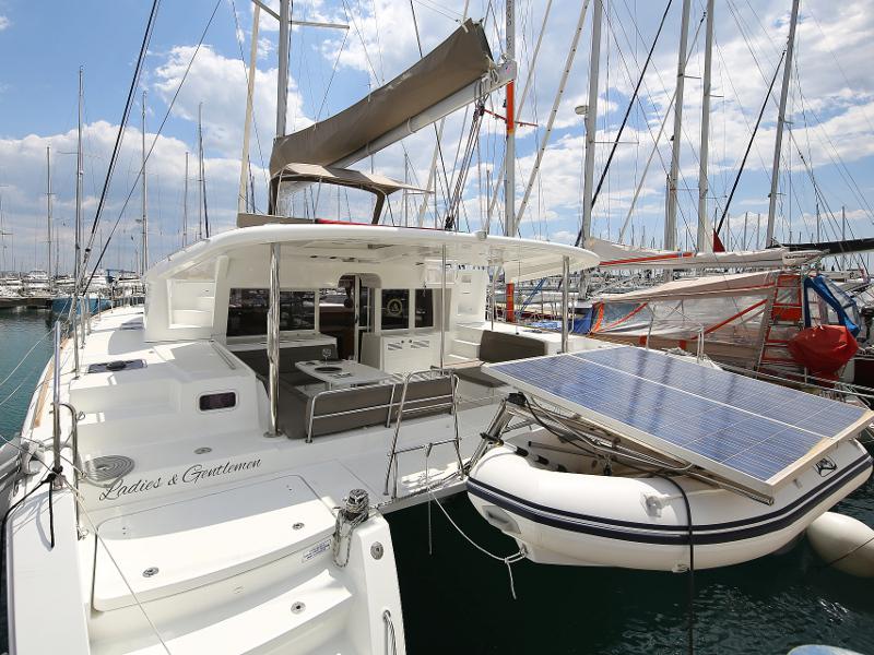 Book yachts online - catamaran - Lagoon 450 F - LADIES&amp;GENTLEMEN - rent