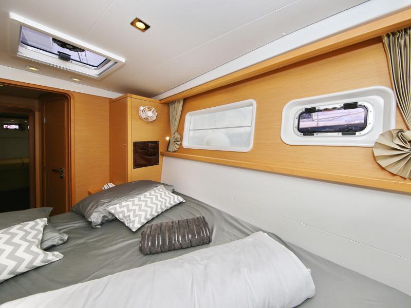 Book yachts online - catamaran - Lagoon 450 F - LADIES&amp;GENTLEMEN - rent