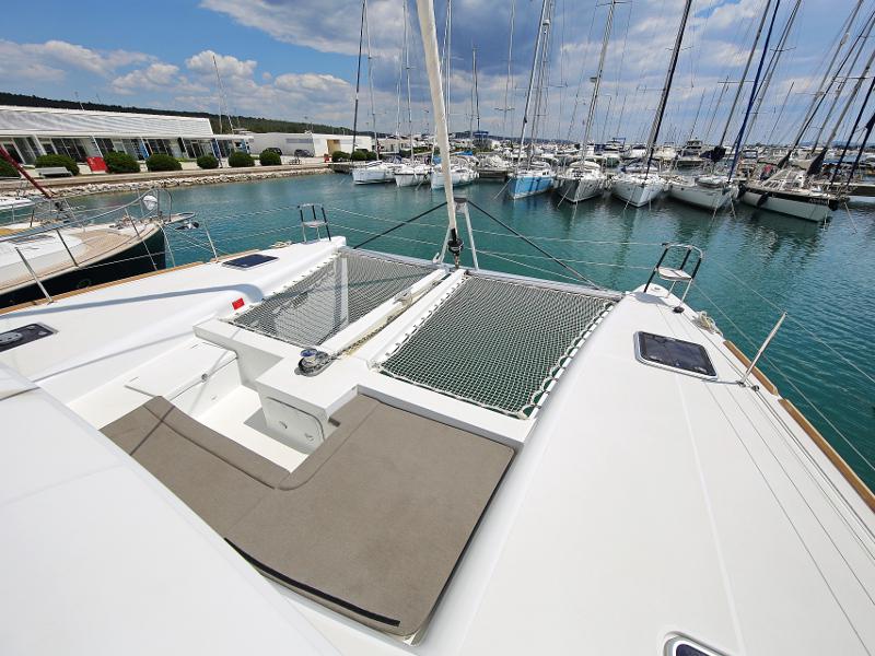 Book yachts online - catamaran - Lagoon 450 F - LADIES&amp;GENTLEMEN - rent