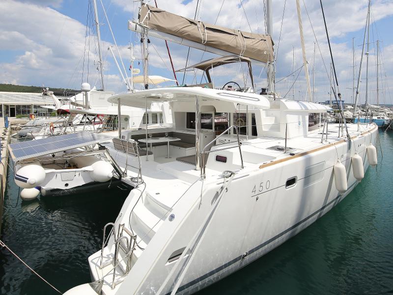 Book yachts online - catamaran - Lagoon 450 F - LADIES&amp;GENTLEMEN - rent