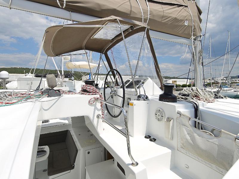 Book yachts online - catamaran - Lagoon 450 F - LADIES&amp;GENTLEMEN - rent