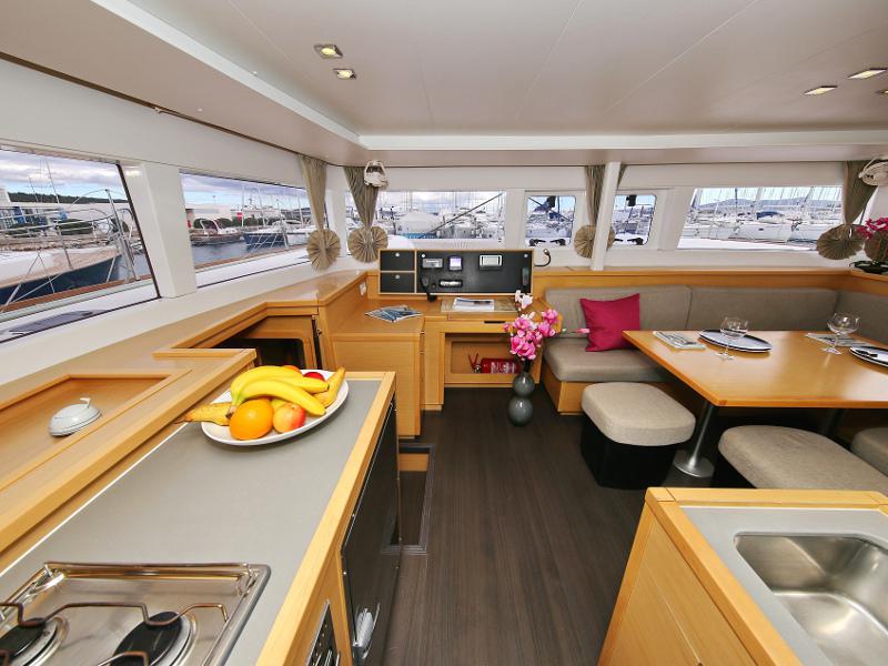 Book yachts online - catamaran - Lagoon 450 F - LADIES&amp;GENTLEMEN - rent