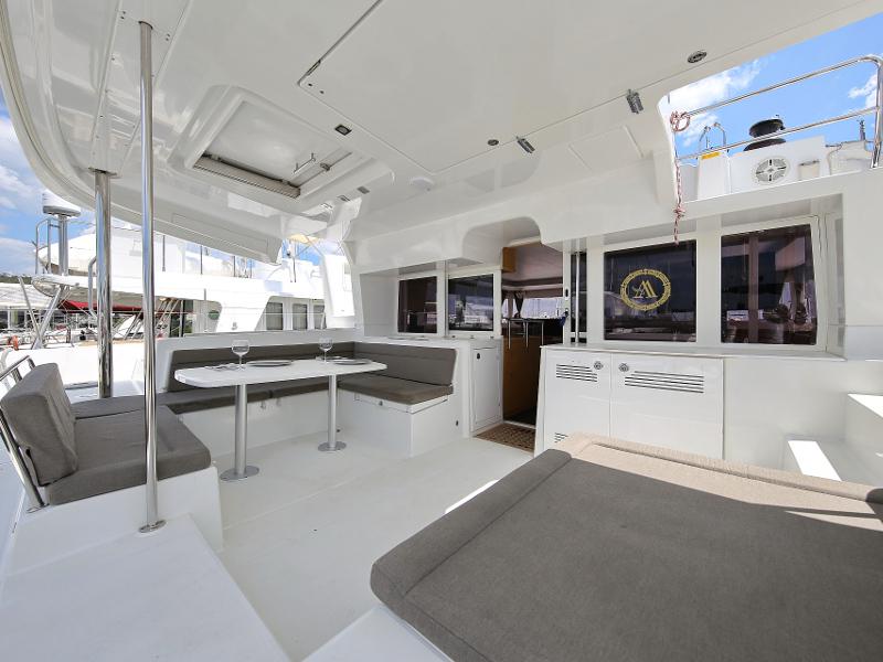 Book yachts online - catamaran - Lagoon 450 F - LADIES&amp;GENTLEMEN - rent
